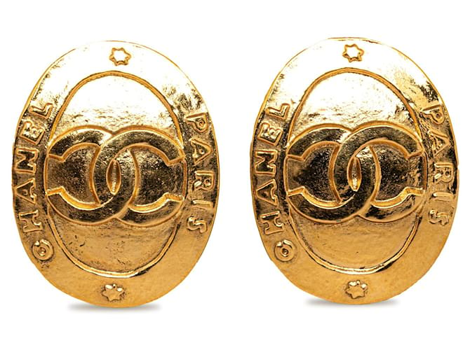 Gold Chanel CC Clip On Earrings Golden Gold-plated  ref.1306363