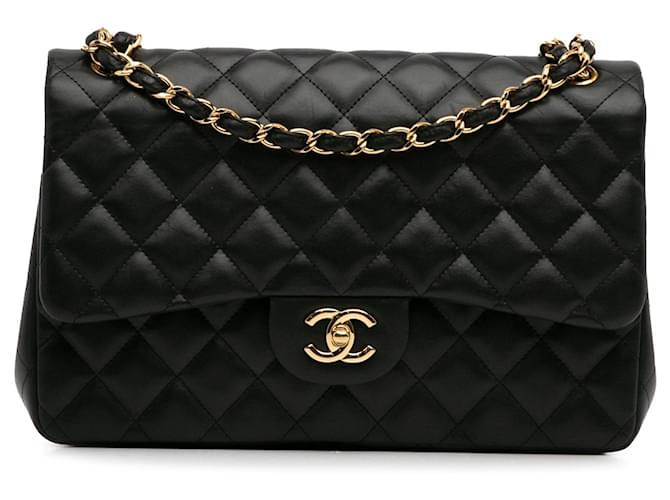 Black Chanel Jumbo Classic Lambskin lined Flap Shoulder Bag Leather  ref.1306406