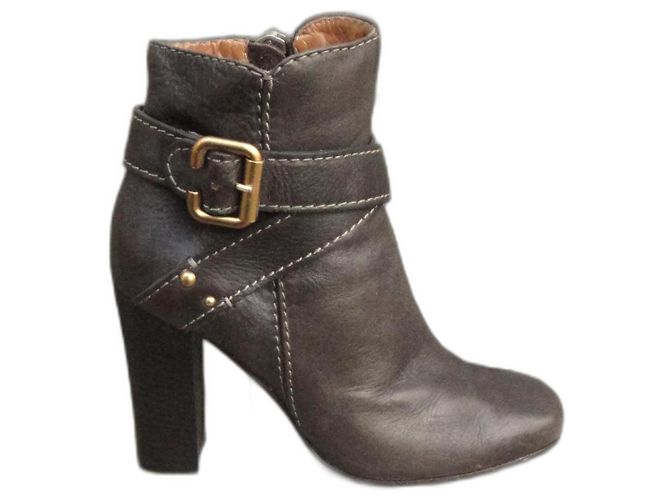Botines Chloé de cuero marrón oscuro