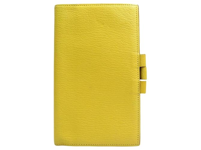 Hermès Hermes Yellow Leather  ref.1307325