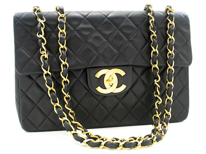 Chanel flap bag Black Leather  ref.1307452