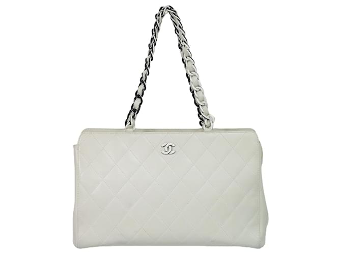 Chanel White Leather  ref.1308297