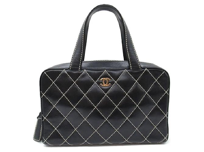 Chanel CC Wild Stitch Handbag Leather  ref.1309128