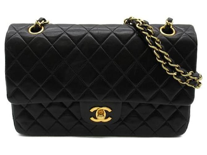 Chanel Medium Classic lined Flap Bag Black Lambskin  ref.1311235