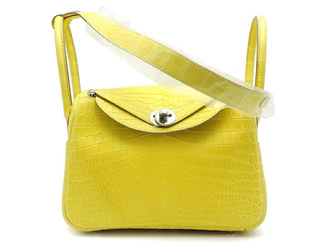 Hermès Embossed Leather Lindy 26 Yellow Pony-style calfskin  ref.1311767