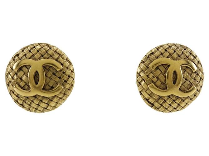 Chanel Clip de CC en los pendientes Dorado  ref.1312034