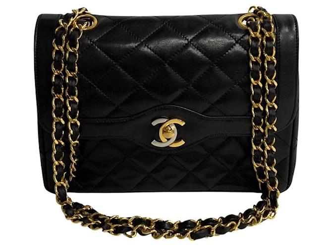 Chanel Bolso con solapa forrado Paris Negro Piel de cordero  ref.1312180