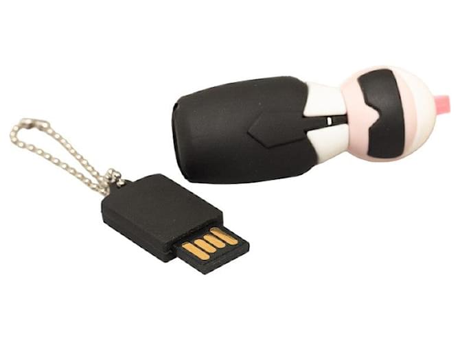 Fendi Charm de sac pour clé USB Karlito Caoutchouc Noir  ref.1312398