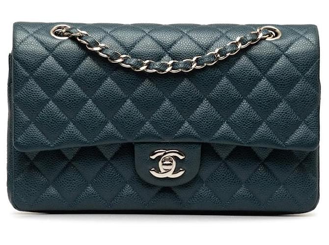 Chanel Bolso Mediano Clásico Con Solapa Forrado Caviar Azul  ref.1312517