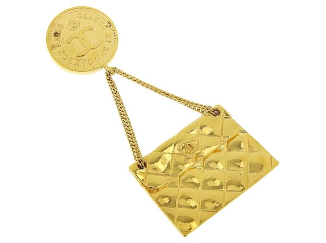 Chanel CC Matelasse Taschenbrosche Golden  ref.1312780