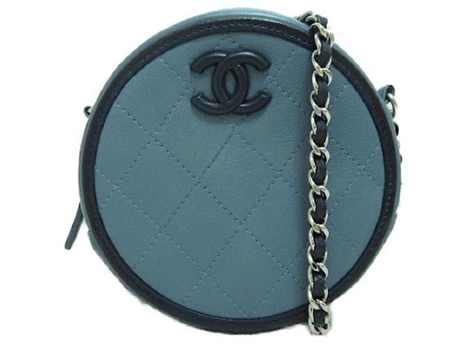 Chanel Bolsa crossbody de corrente redonda de couro acolchoado Azul Pele de cordeiro  ref.1312788