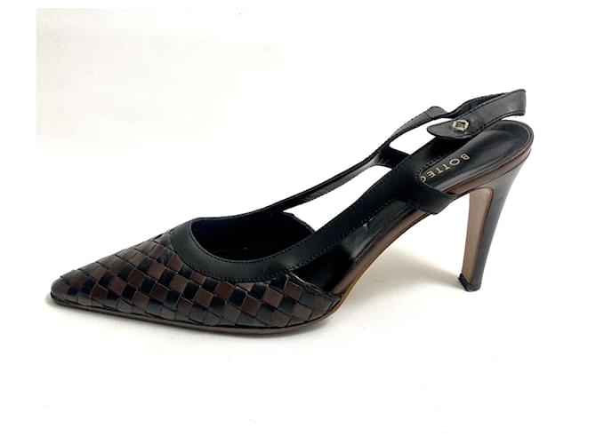 Bottega Veneta Zapatos de tacón de cuero tejido/acolchado intricado Castaño Negro  ref.1313172