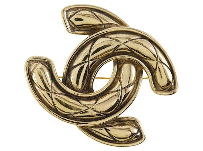 Timeless Chanel Matelassé Dourado Banhado a ouro  ref.1313201
