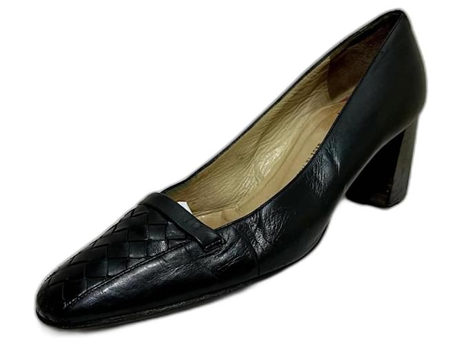 Sapatos de salto médio vintage da Bottega Veneta com detalhes trançados. Preto Couro  ref.1313203