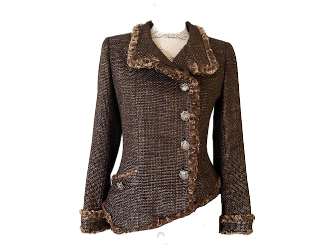 Jaqueta de tweed Chanel com botões Jewel Gripoix CC novos. Marrom  ref.1313250