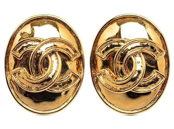 Gold Chanel CC Clip On Earrings Golden Gold-plated  ref.1313344