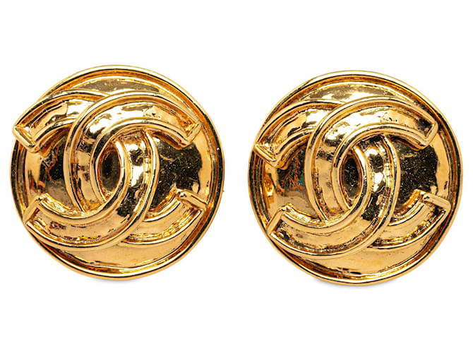Gold Chanel CC Clip On Earrings Golden Gold-plated  ref.1313349