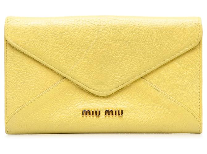 Portefeuille long jaune à rabat enveloppe Miu Miu Cuir  ref.1313369