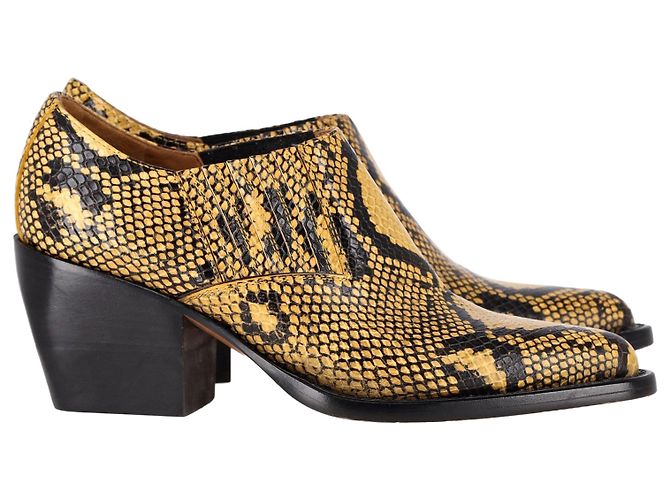 Chloé Botins Rylee com relevo de pele de cobra Chloe em couro amarelo