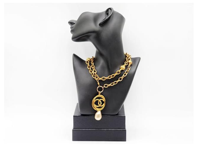 Coco Crush Chanel 36 CC Pearl Pendant Necklace Gold hardware Metal  ref.1313850