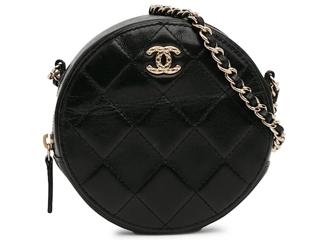 Bandolera redonda Chanel de piel de cordero acolchada negra Negro Cuero  ref.1314120