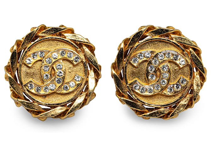 Chanel Gold CC Clip On Earrings Golden Metal Gold-plated  ref.1314136