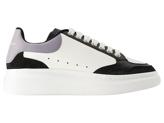 Oversized Sneakers - Alexander Mcqueen - Leather - White/Black Pony-style calfskin  ref.1314165