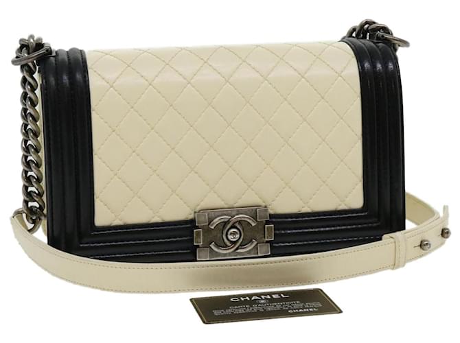 Chanel Boy Multiple colors Leather  ref.1314474