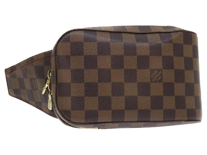 Louis Vuitton Geronimo Brown Cloth  ref.1314899
