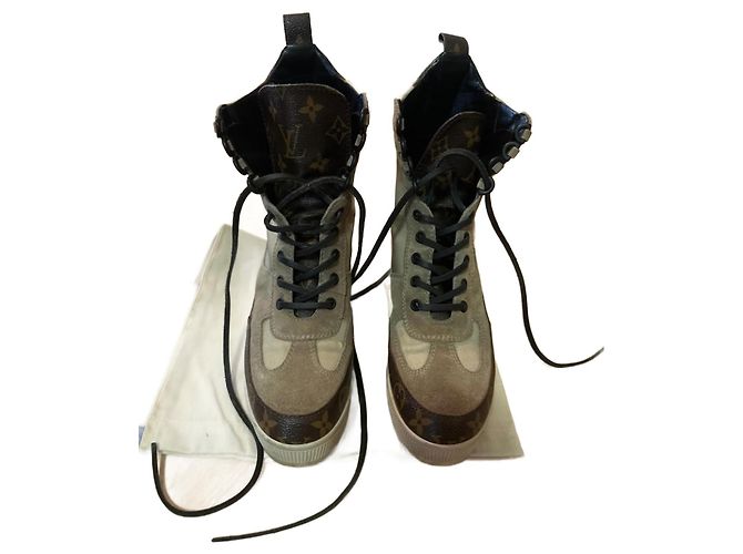 Botines Louis Vuitton Laureate beige nylon talla 37