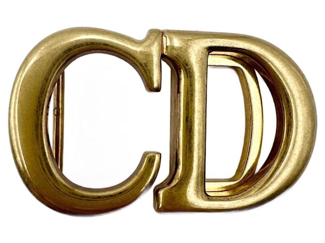 Boucle de ceinture CD saddle Christian Dior dorée Métal  ref.1315381