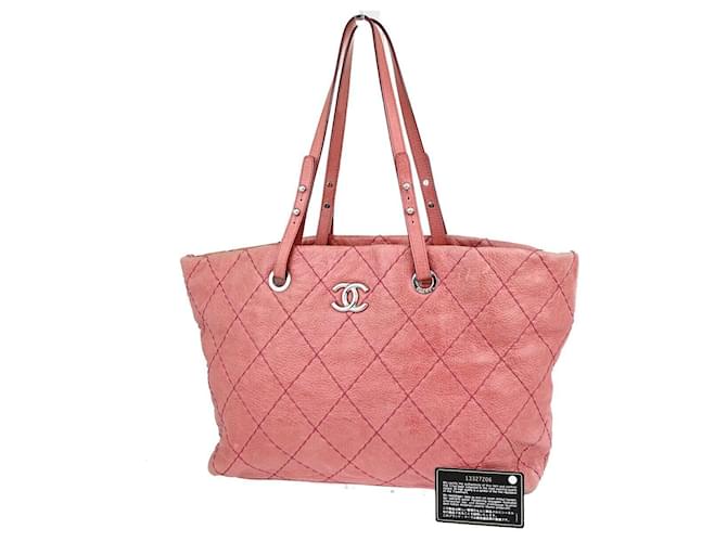 Timeless Chanel On the road Pink Leather  ref.1315466