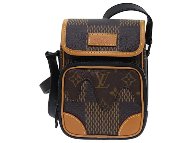 Louis Vuitton Amazon Brown Cloth  ref.1315729