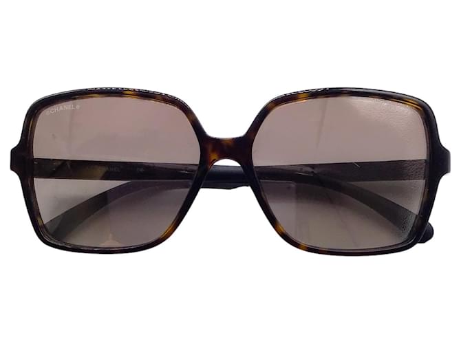 Autre Marque Chanel Tartaruga Escura / Óculos de sol quadrados espelhados bege Marrom Plástico  ref.1316286