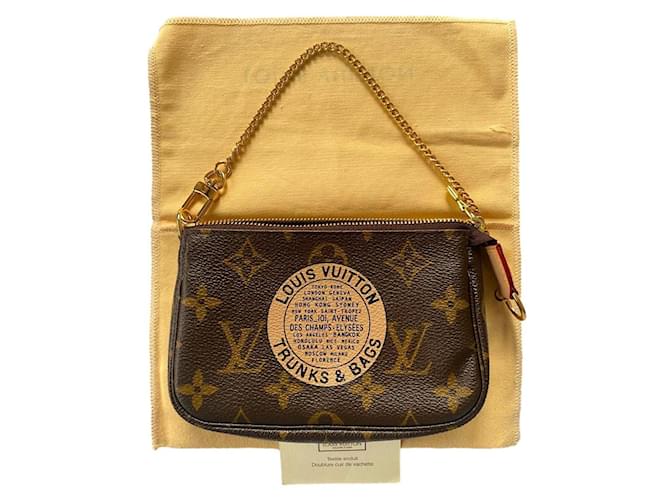 Louis Vuitton mini pouch Monogram Cloth  ref.1316614