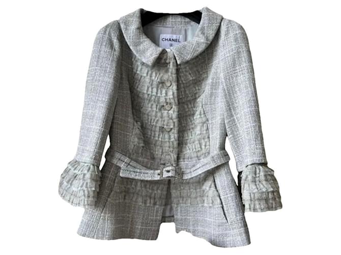 Chanel Chaqueta de tweed con botones de joya de la CC de París / Versalles por 13,000 dólares. Multicolor  ref.1316637
