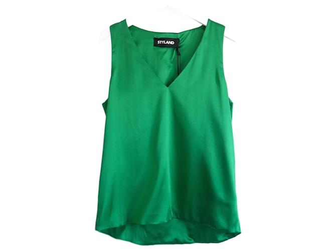 Autre Marque Styland V-neck silk vest top emerald green  ref.1316639