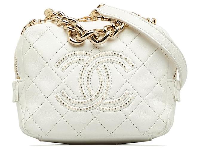 Chanel CC Quilted Leather Chain Crossbody Bag White Lambskin  ref.1317124