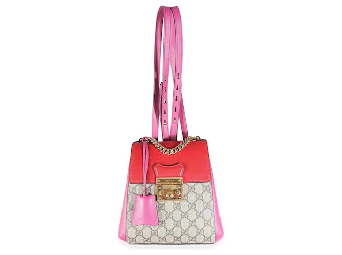 Gucci Mehrfarbiger Rucksack aus GG Supreme Canvas in Beige mit Vorhängeschloss aus Kalbsleder  Pink Rot Leinwand  ref.1317746