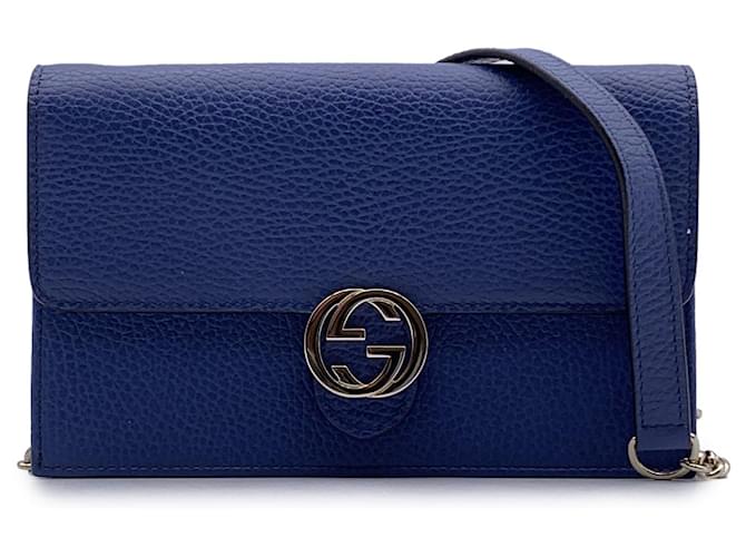 Gucci Portafoglio GG WOC in pelle blu su borsa a tracolla con catena  ref.1317967
