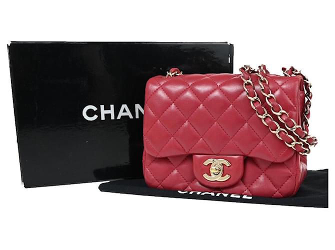 Timeless CHANEL Mini matelasse Red Leather  ref.1318329