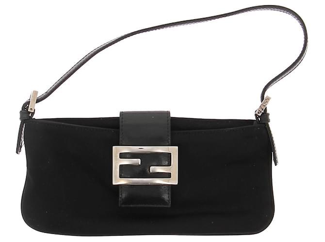 Baguette FENDI  Handbags T.  leather Black  ref.1318781