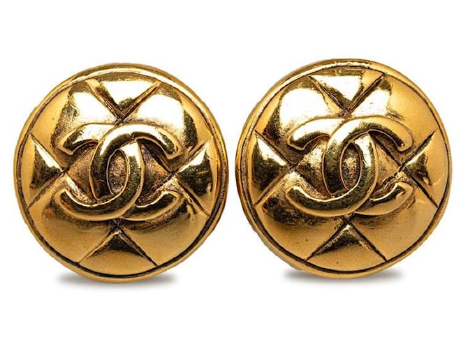 Chanel CC Quilted Clip On Earrings Metal  ref.1318936