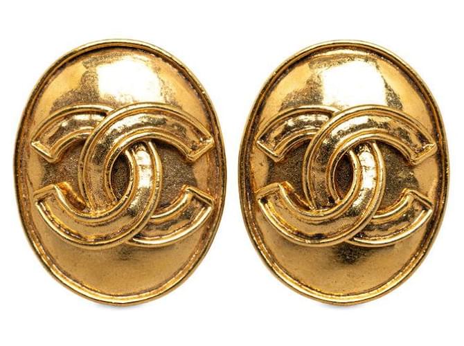 Chanel Boucles d'oreilles à clips ovales CC Métal  ref.1318938