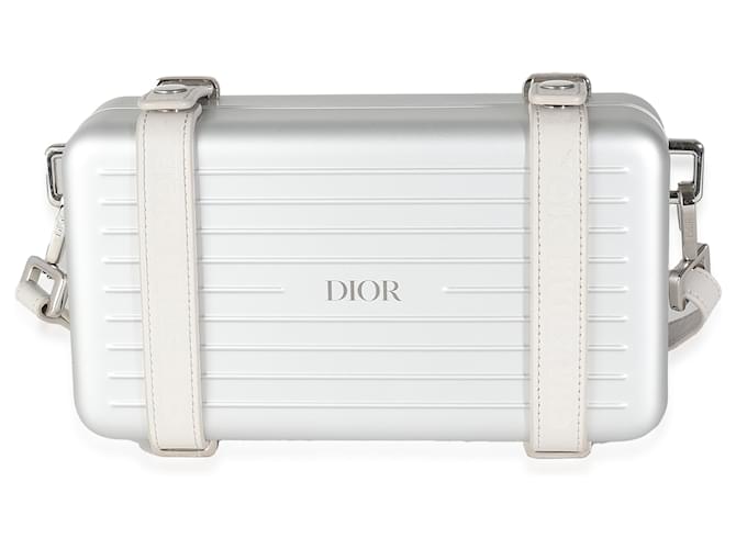 Pochette personale in pelle di vitello Dior x Rimowa con cinturino in alluminio grigio  ref.1319284