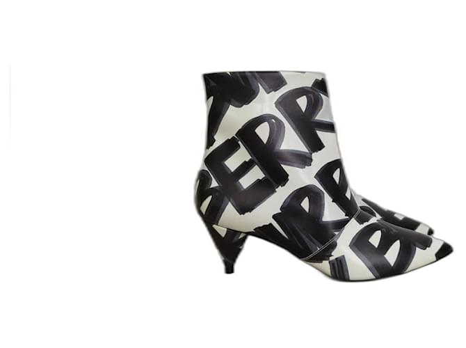 Burberry Ankle boots Multicor Couro  ref.1319397
