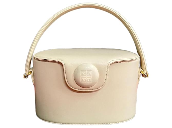 Givenchy Leather Handbag  ref.1319571