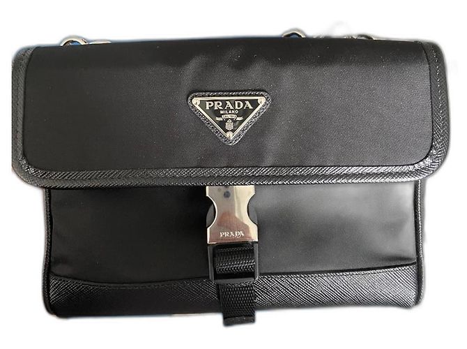 Borsa smartphone Prada in pelle nera Nero