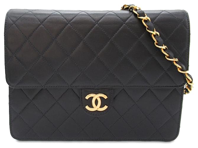 Chanel Black CC Quilted Lambskin Single Flap Leather  ref.1319631