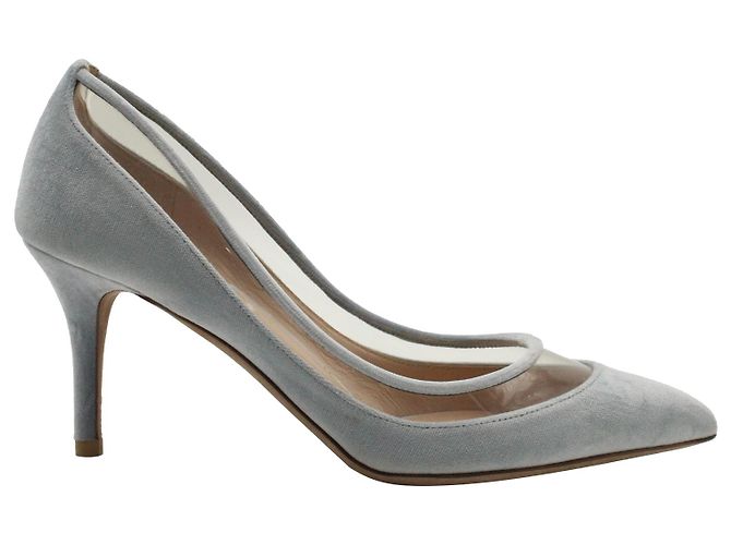 Valentino Garavani Valentino Celeste Pumps aus hellblauem Samt
